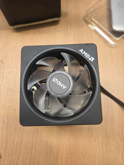 AMD Wraith Prism CPU Gaming Prozessor Luftkühler LED RGB Sockel AM4 Ryzen